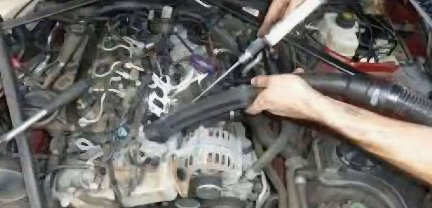 Schreiber's Fahrzeugtechnik - Motorreinigung